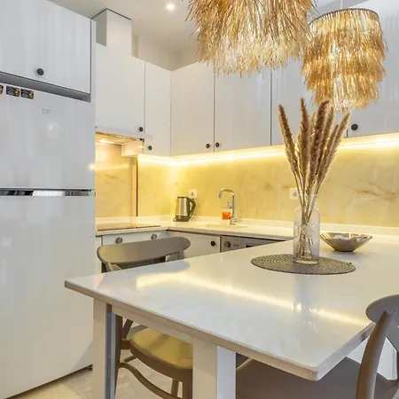 Апартаменты Rose 1 Fantastic 1+1 With Private Terrasse Алания